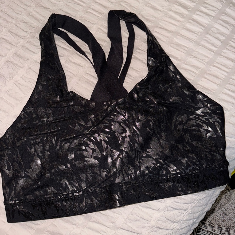 NWOT** Old Navy Cheetah Sports Bra